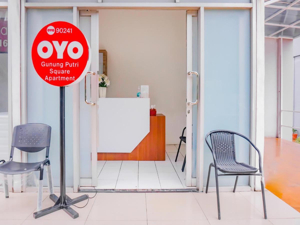 Oyo 90241 Sirooms Apartmen Gunung Putri Bogor Buitenkant foto