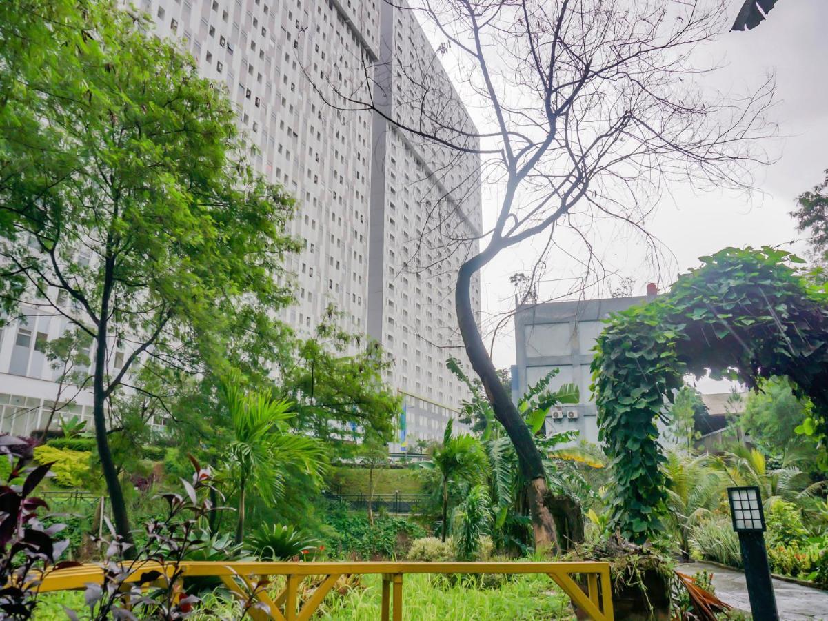 Oyo 90241 Sirooms Apartmen Gunung Putri Bogor Buitenkant foto