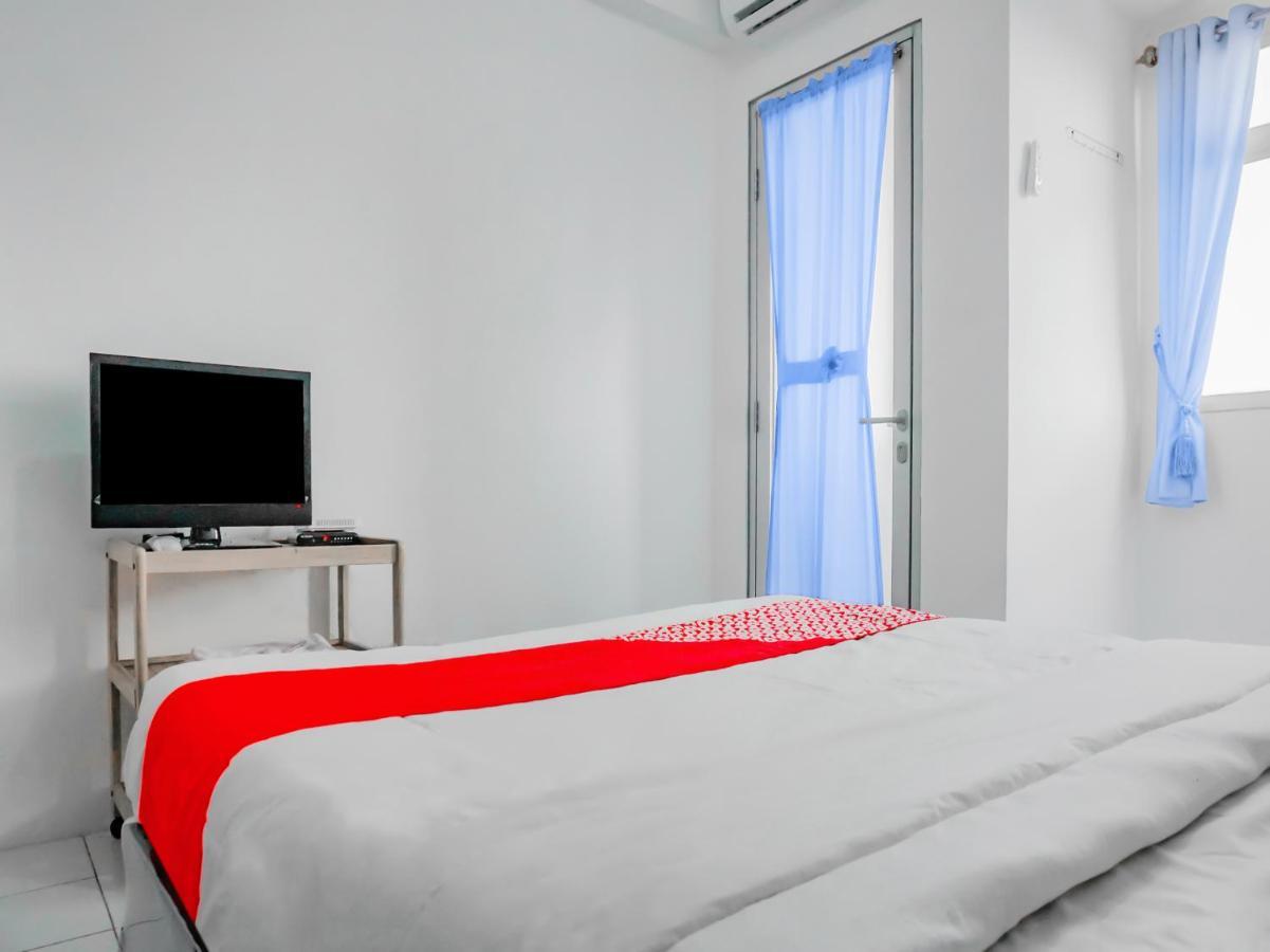 Oyo 90241 Sirooms Apartmen Gunung Putri Bogor Buitenkant foto
