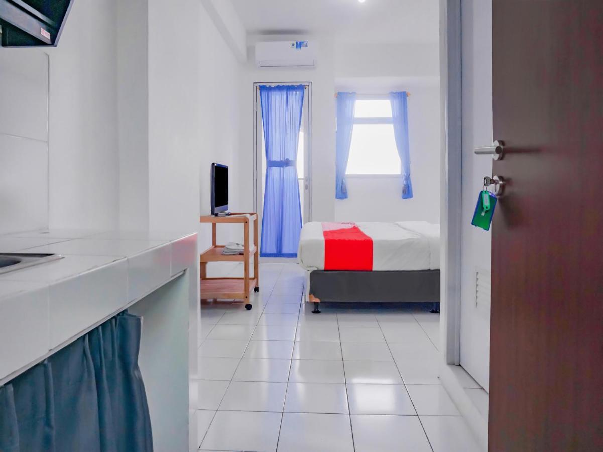 Oyo 90241 Sirooms Apartmen Gunung Putri Bogor Buitenkant foto