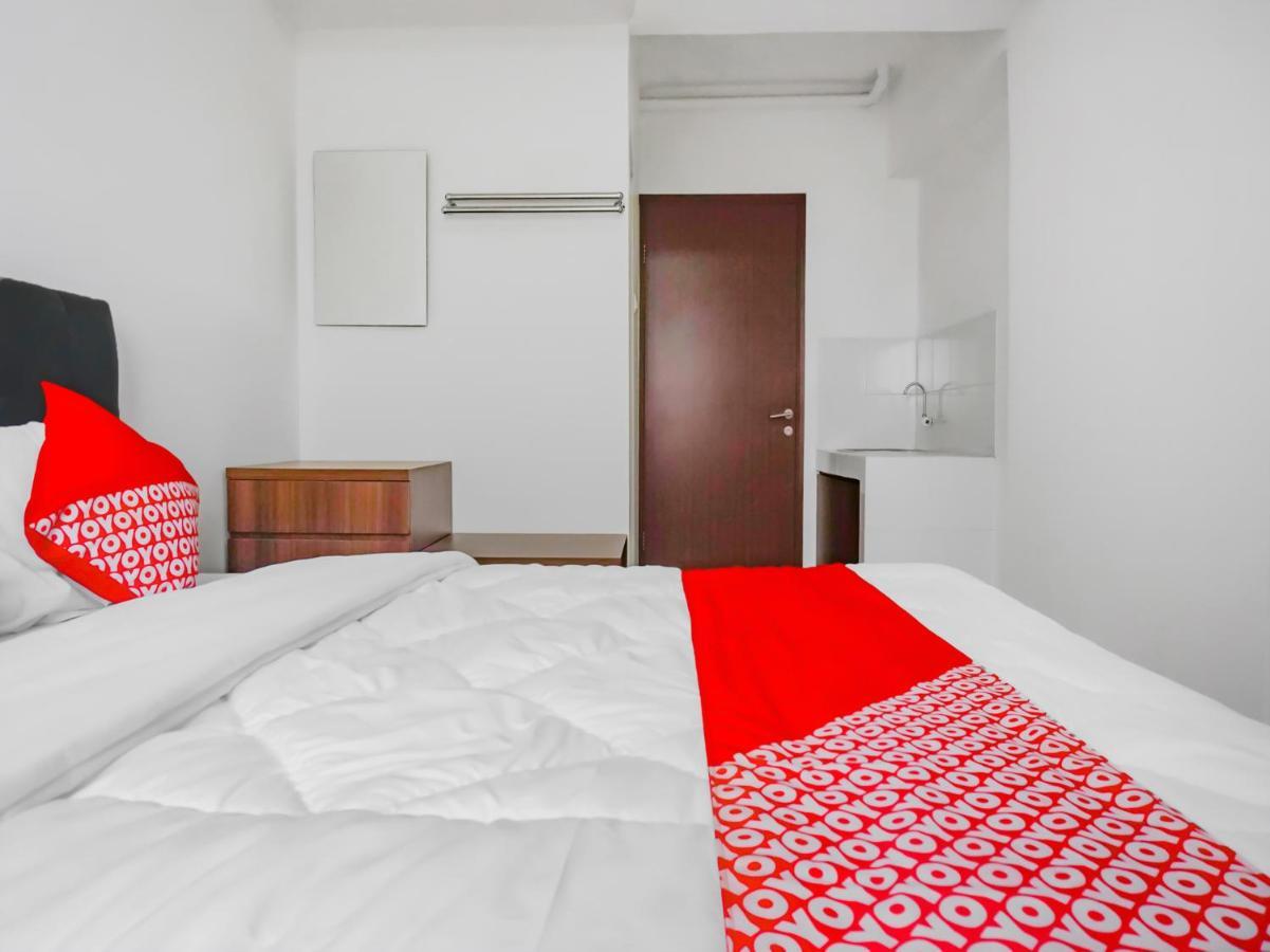 Oyo 90241 Sirooms Apartmen Gunung Putri Bogor Buitenkant foto